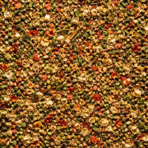 Mistura aromática de ervas e especiarias, ideal para carnes, grelhados, legumes e molhos.